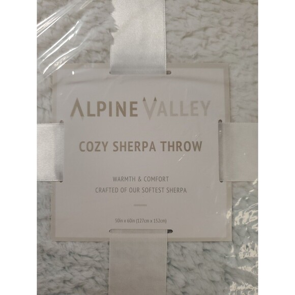 Alpine Valley Cozy Sherpa Throw Grey Soft Fuzzy 50 X 60” BRAND NEW - Picture 4 of 6